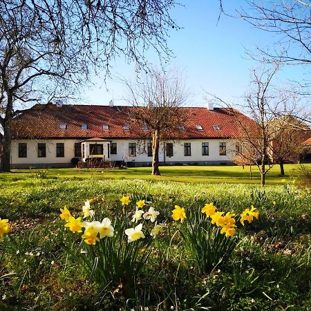 Folwark Goscino-Dwor Bed & Breakfast Екстериор снимка