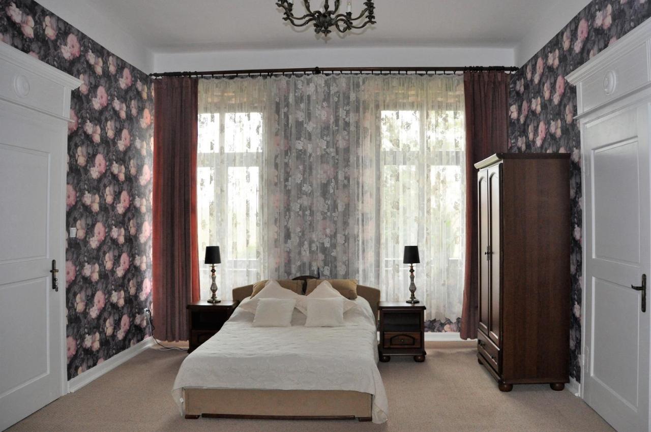 Folwark Goscino-Dwor Bed & Breakfast Екстериор снимка