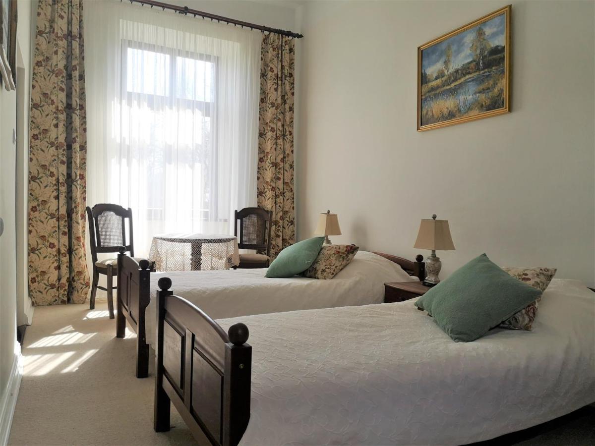 Folwark Goscino-Dwor Bed & Breakfast Екстериор снимка
